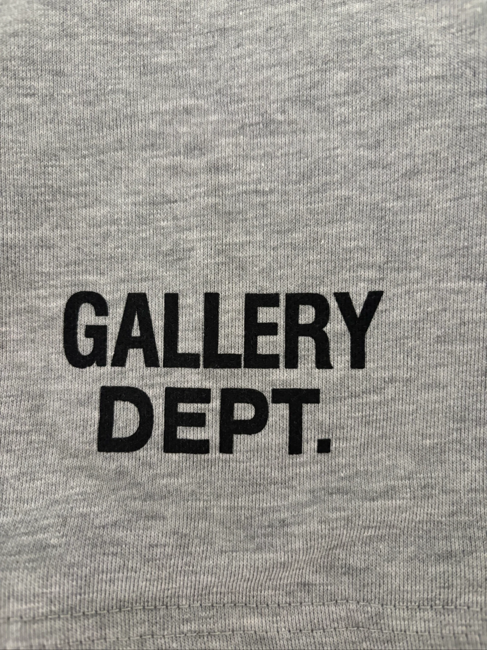 Grey shorts gallery dept – photo 2